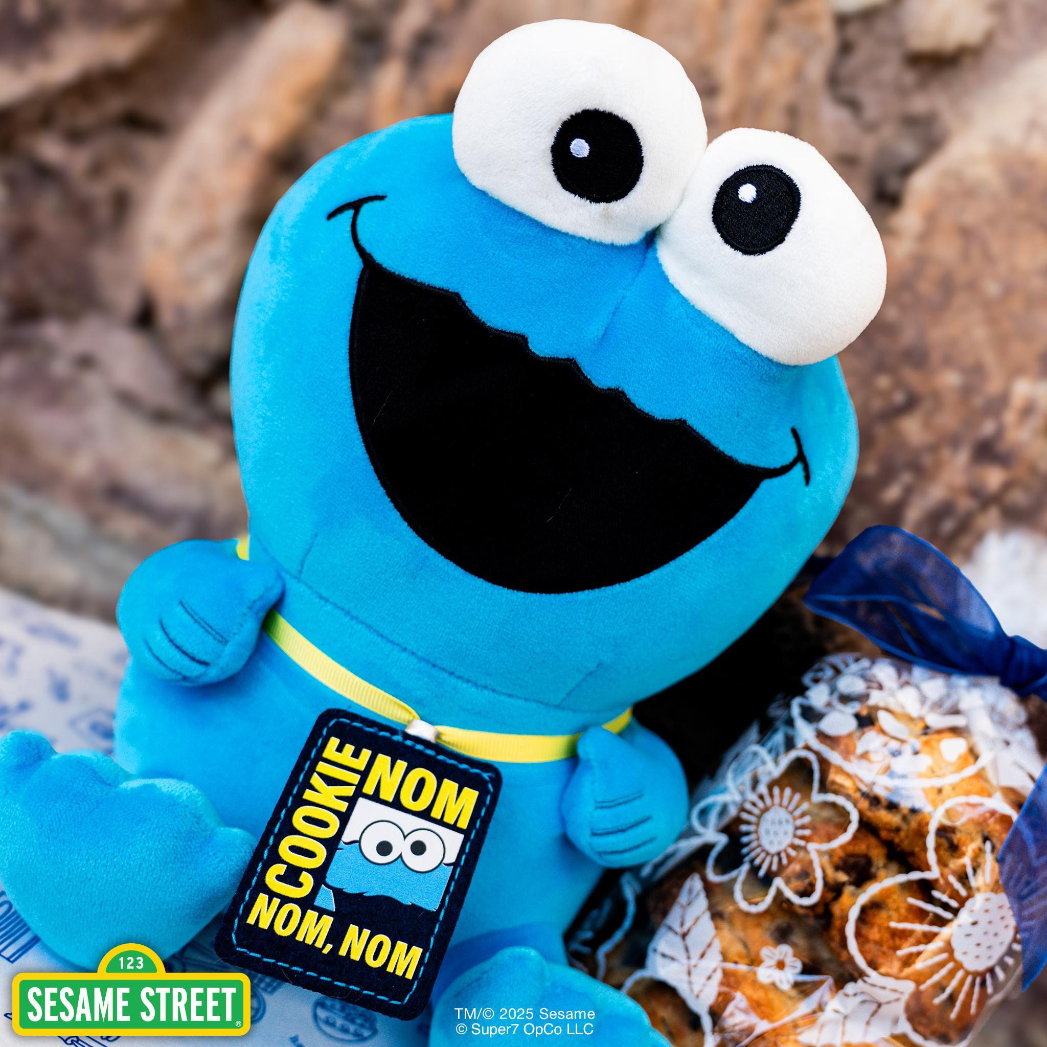 Sesame Street Super Duper Plush - Cookie Monster (with Badge)