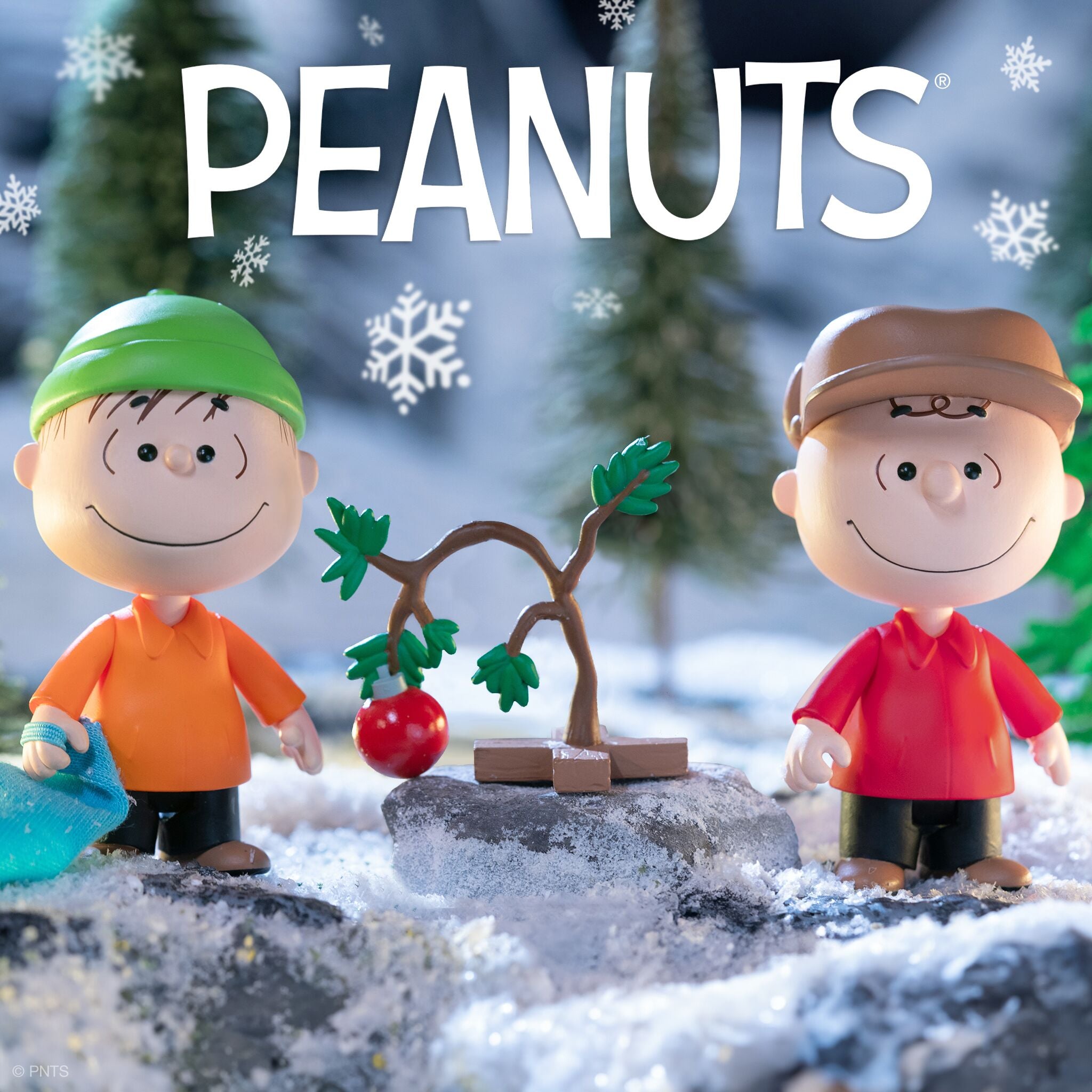 Peanuts ReAction Figures Wave 06 (Holiday Box Set) - Charlie Brown with Sad Christmas Tree and Linus