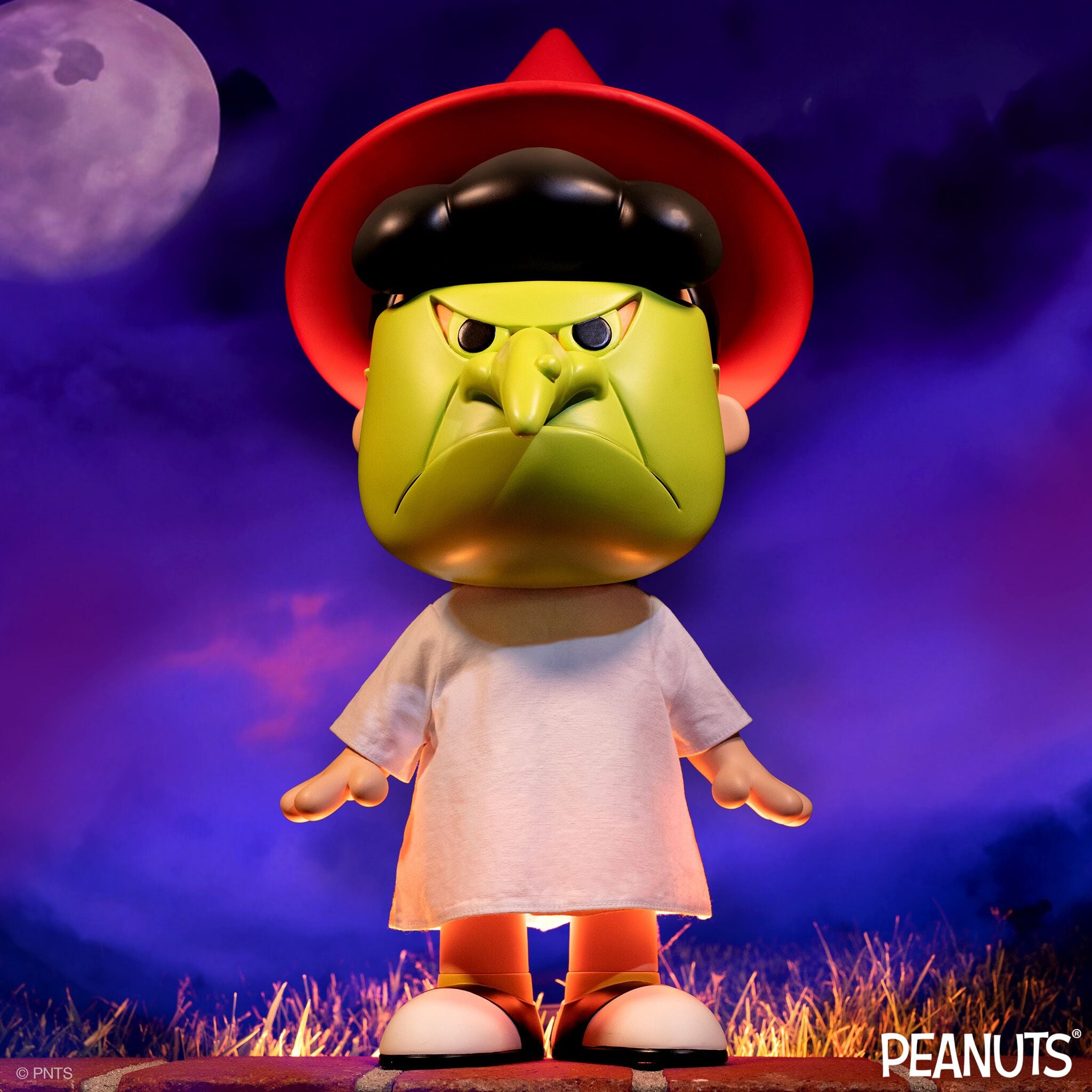 Peanuts SuperSize Vinyl - Lucy in Witch Mask