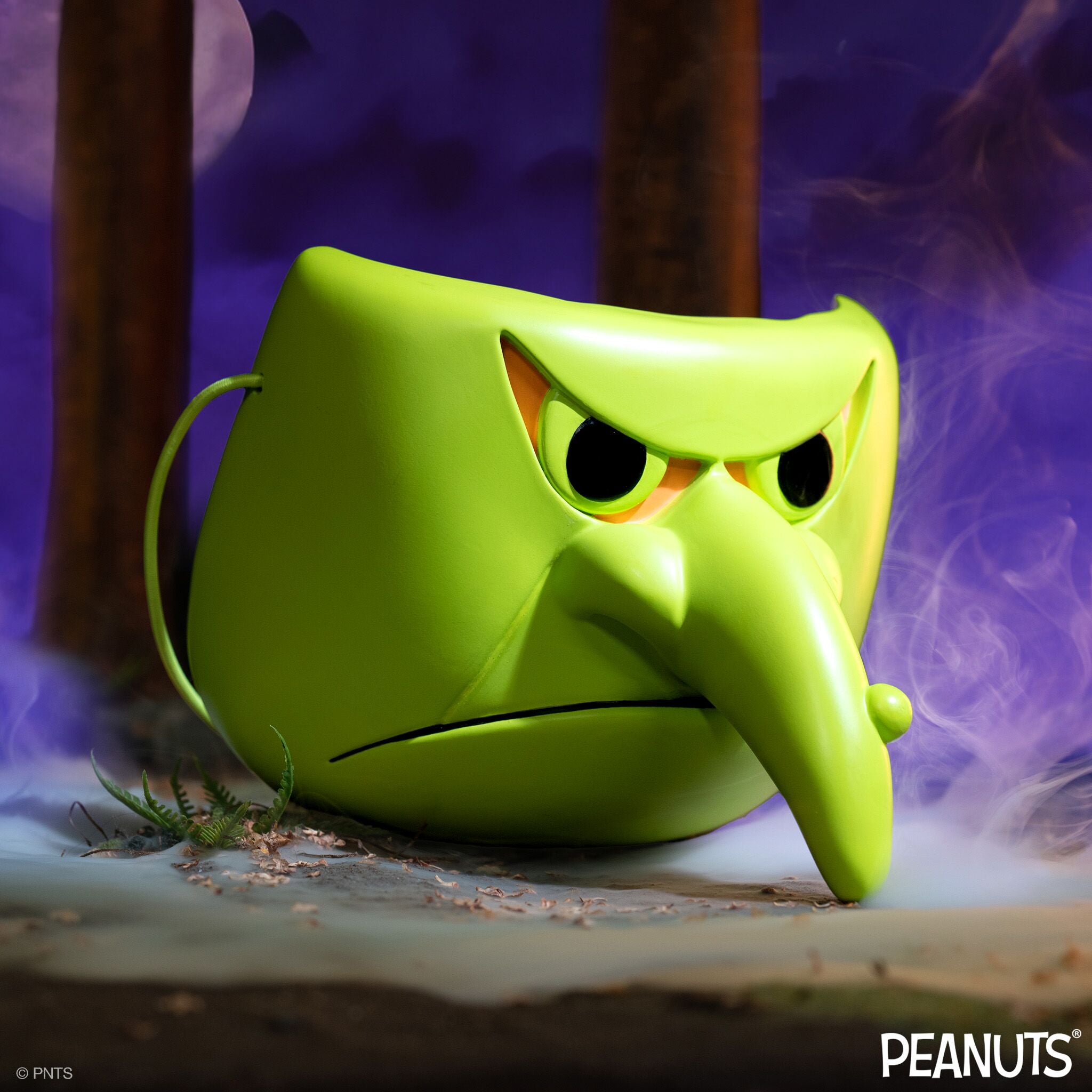 Peanuts SuperSize Vinyl - Lucy in Witch Mask