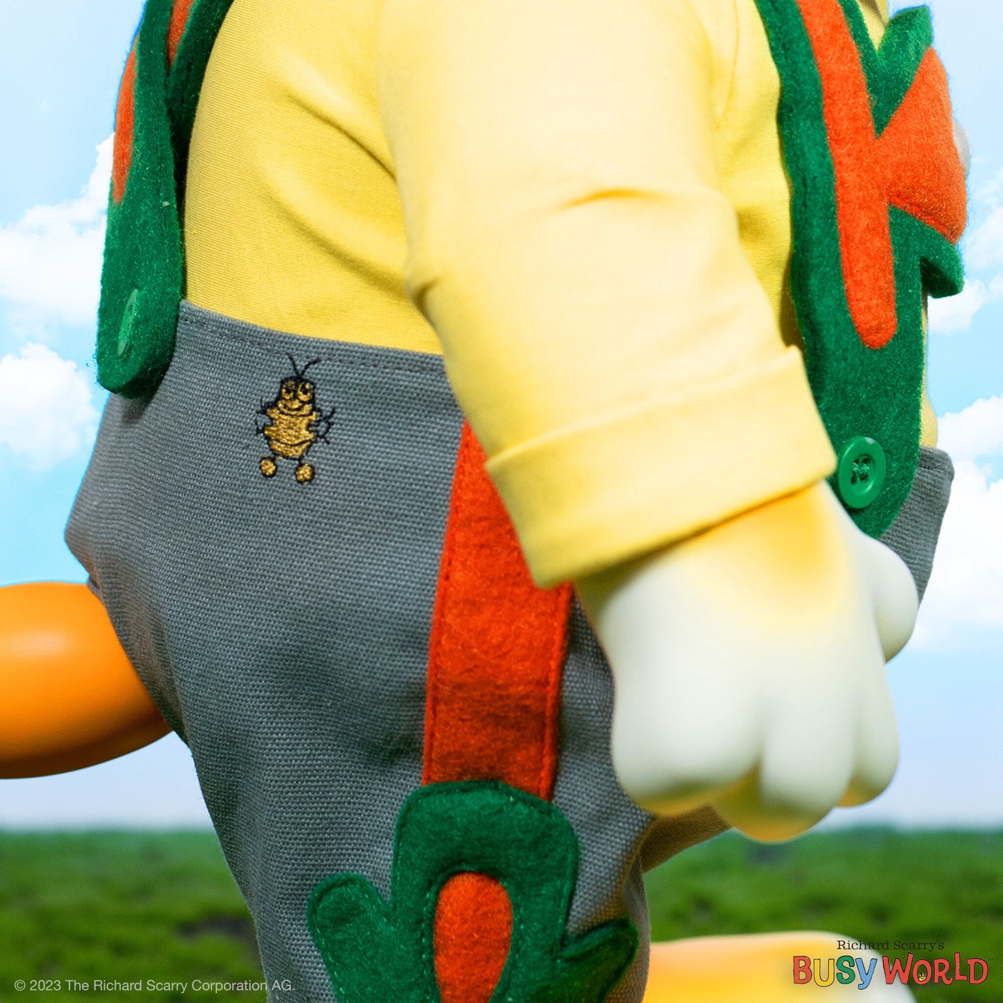 Richard Scarry SuperSize Vinyl Figure - Huckle Cat