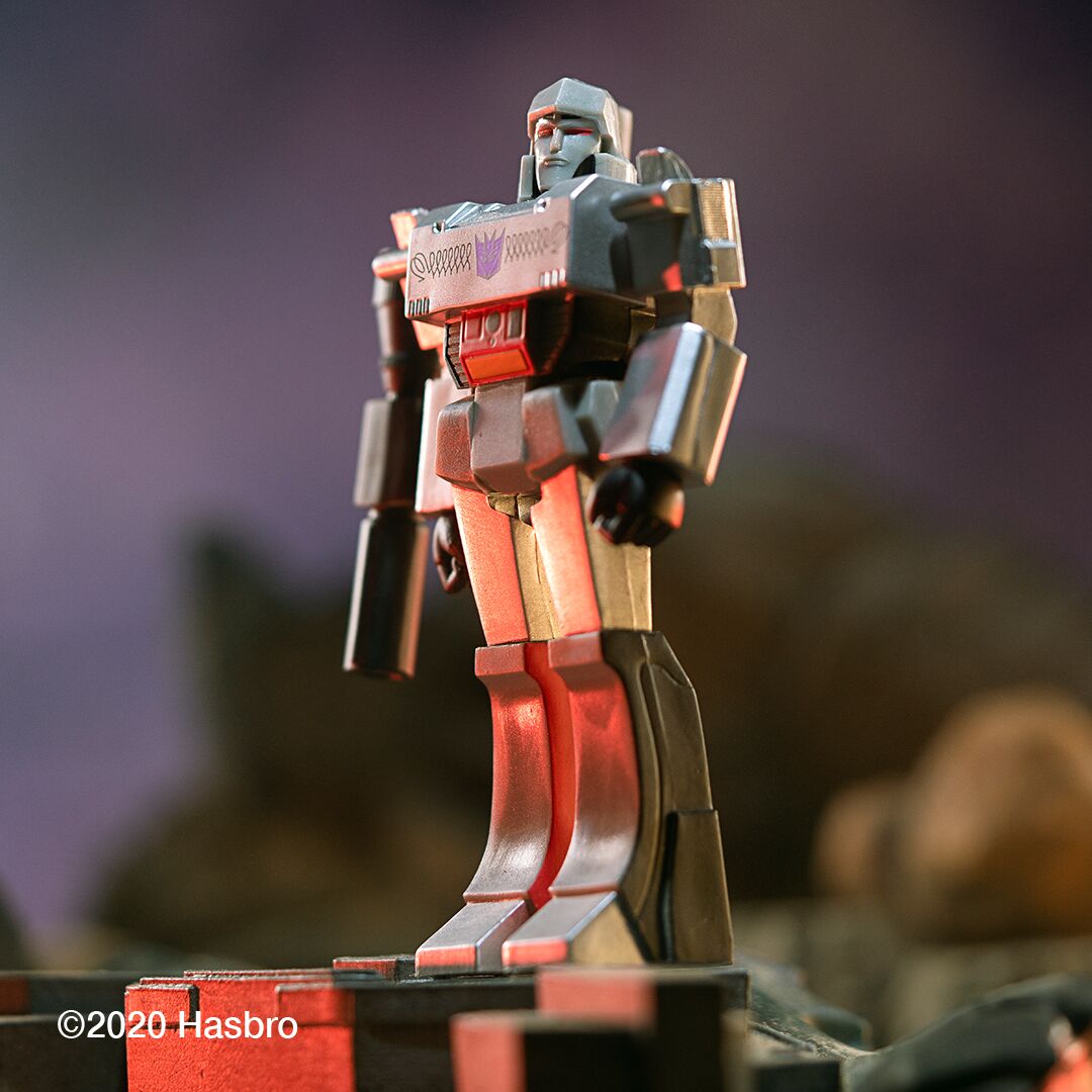 Transformers Reaction W1 RECOLOR - Megatron (Chrome Commander)