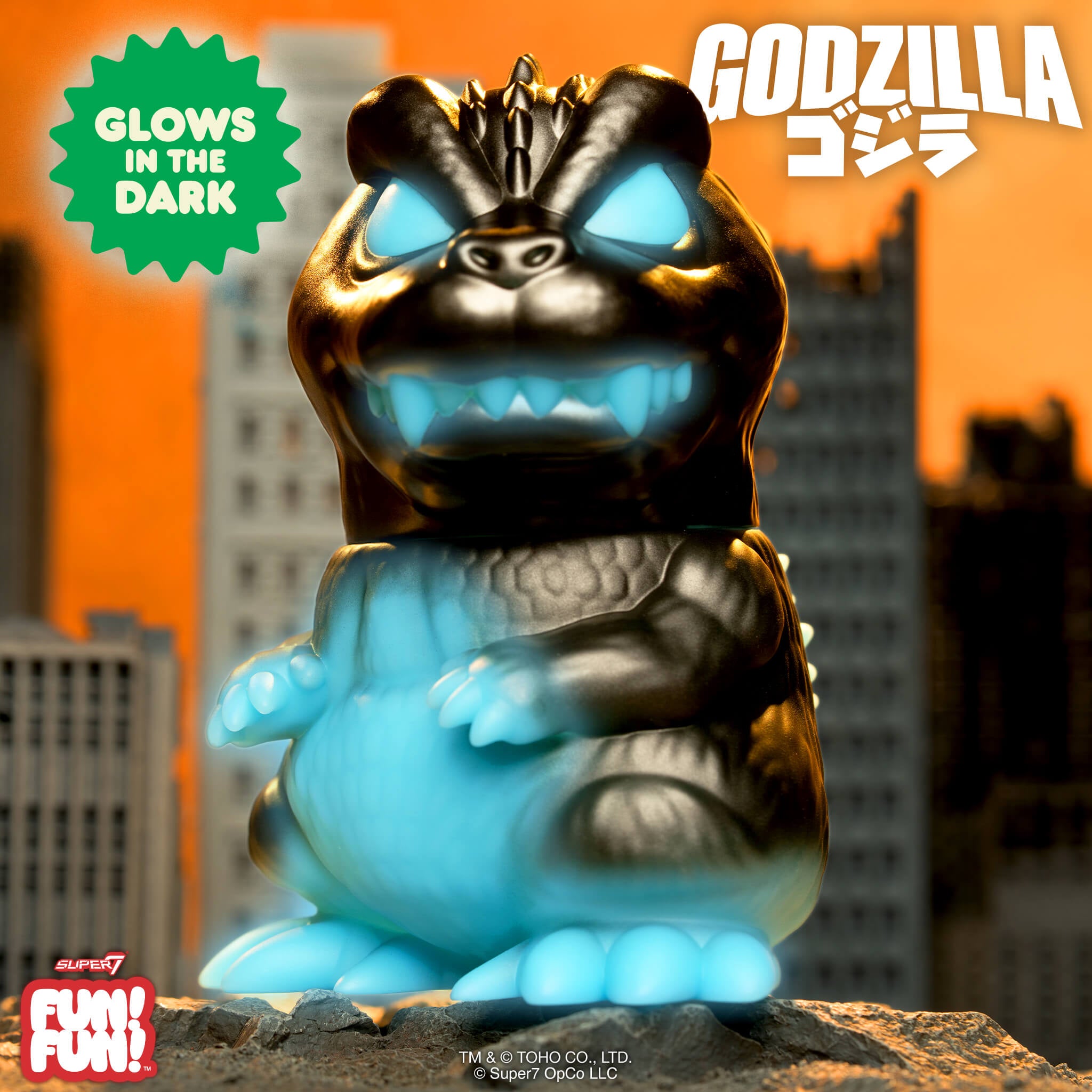 Toho FUN! FUN!™ Godzilla 2001 (Charging) figure glowing blue in the dark