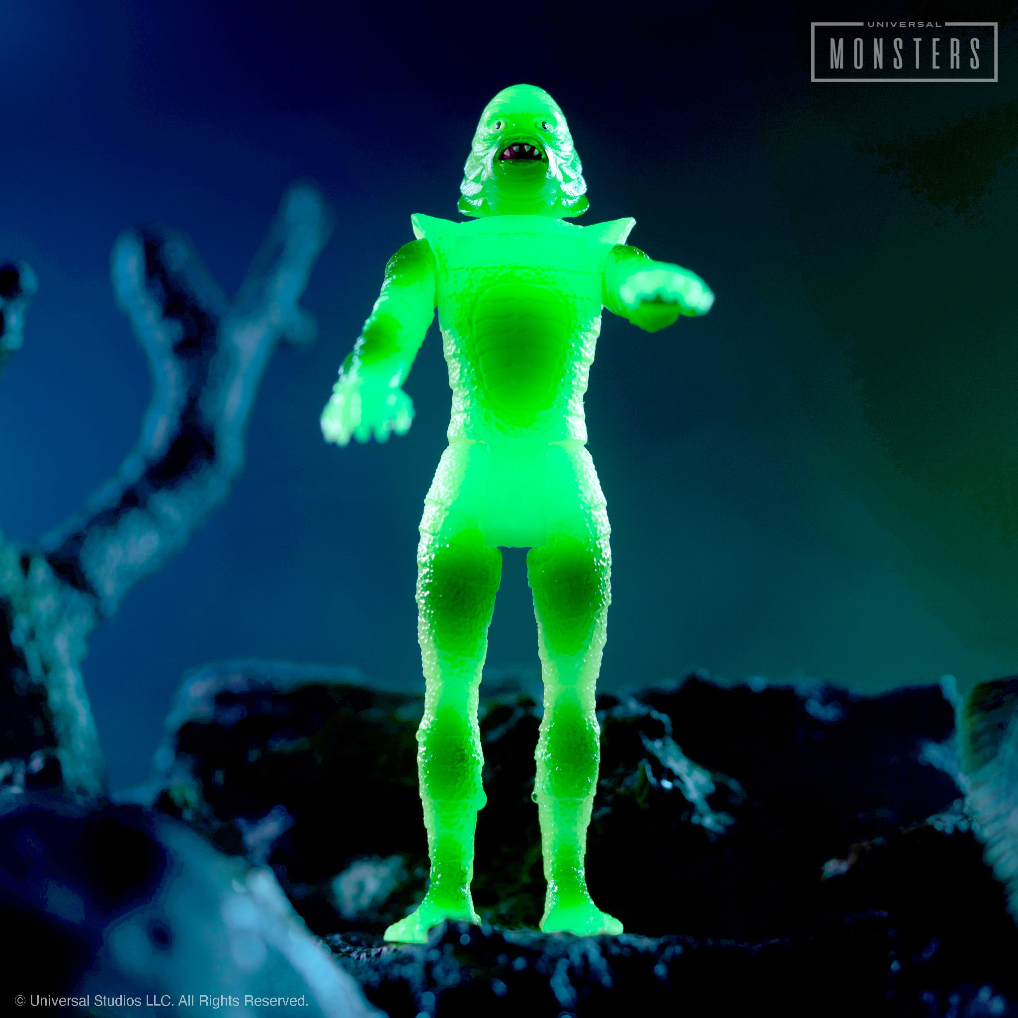 Universal Monsters ReAction Figures - Creature From The Black Lagoon (Super She Creature Glow)